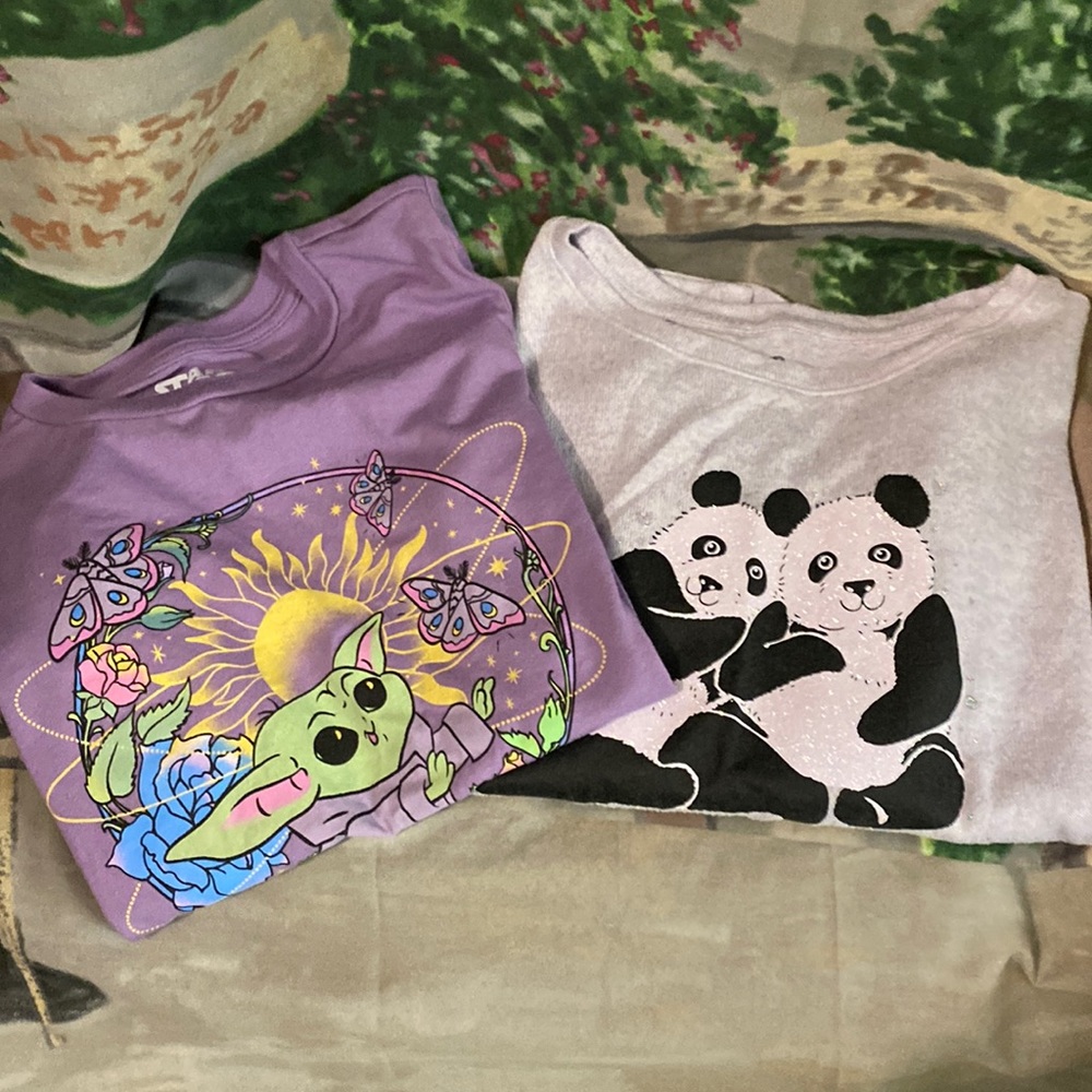 Girls Purple top character bundle size L (10-12)